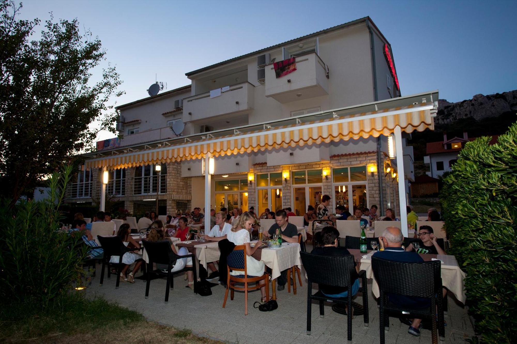 Pansion Burin Hotel Baska  Bagian luar foto