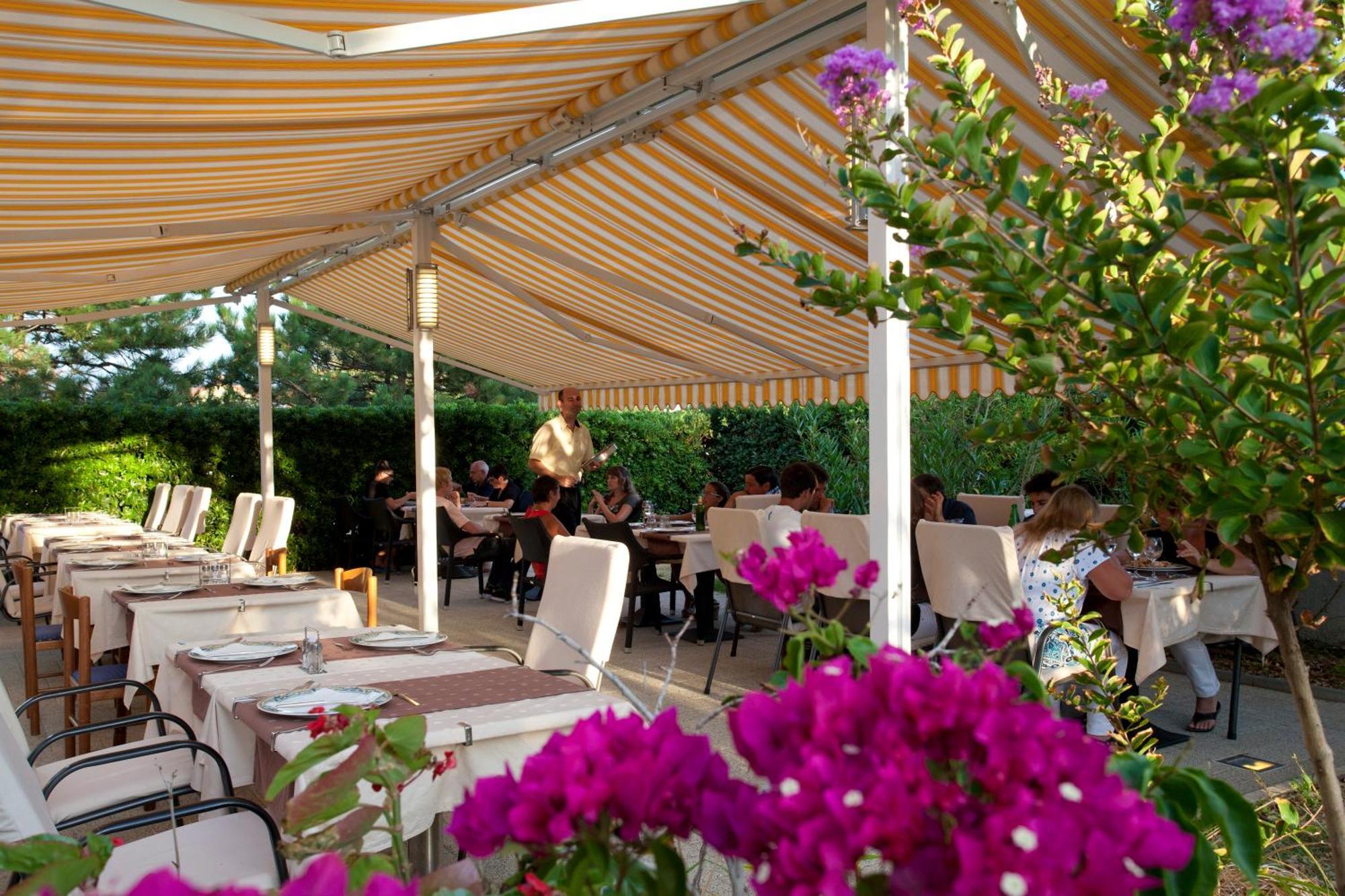 Pansion Burin Hotel Baska  Bagian luar foto