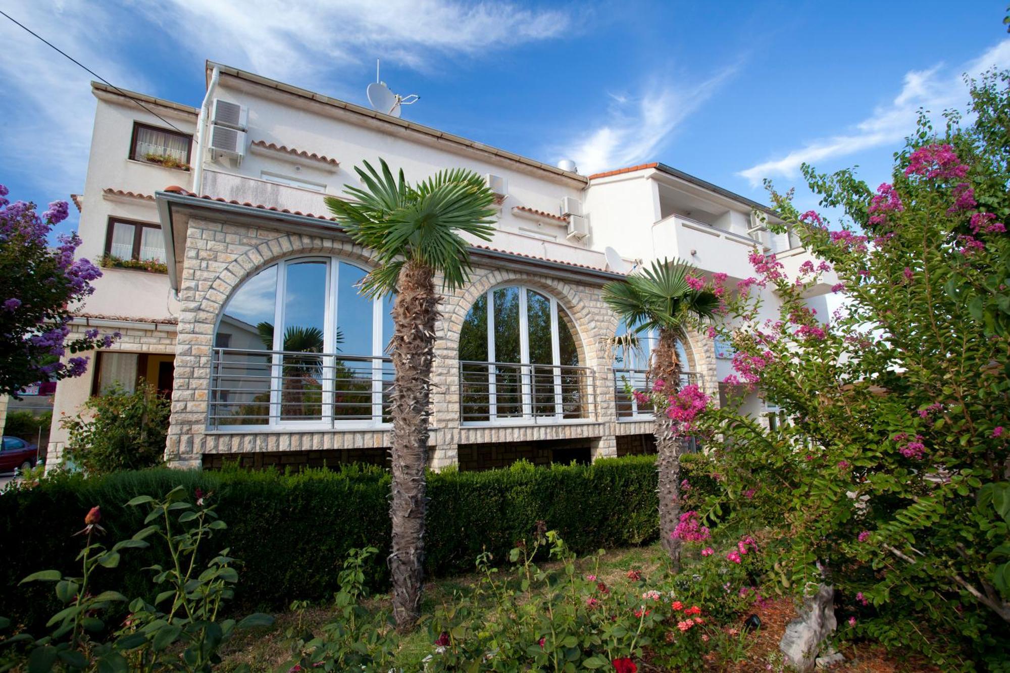 Pansion Burin Hotel Baska  Bagian luar foto