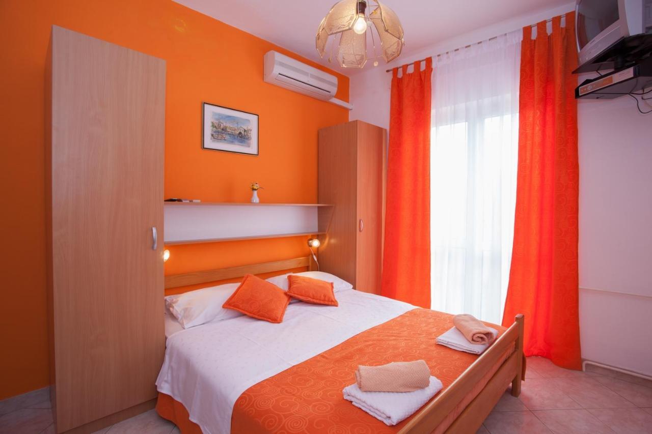 Pansion Burin Hotel Baska  Ruang foto